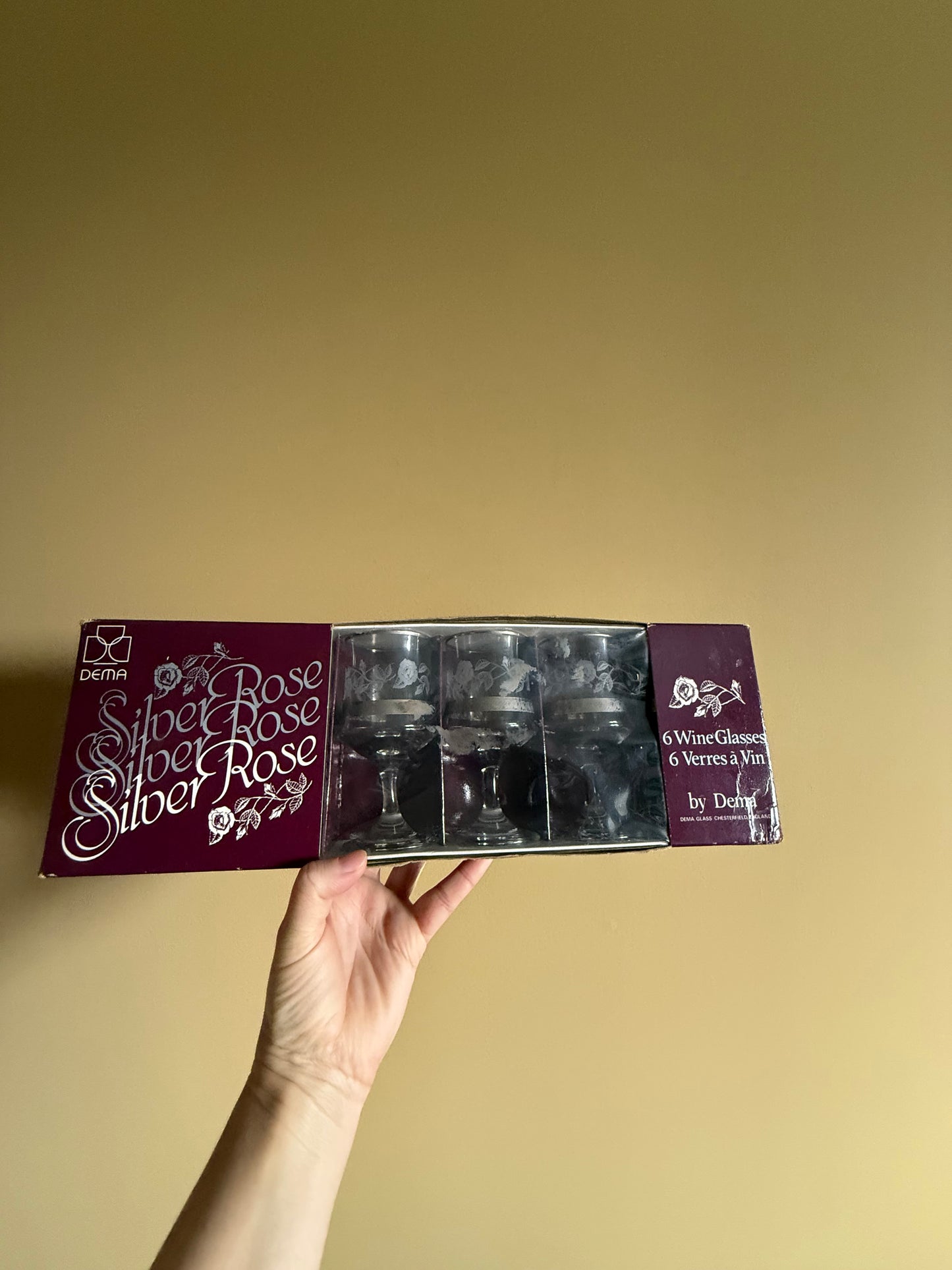 Vintage boxed wine glasses.
