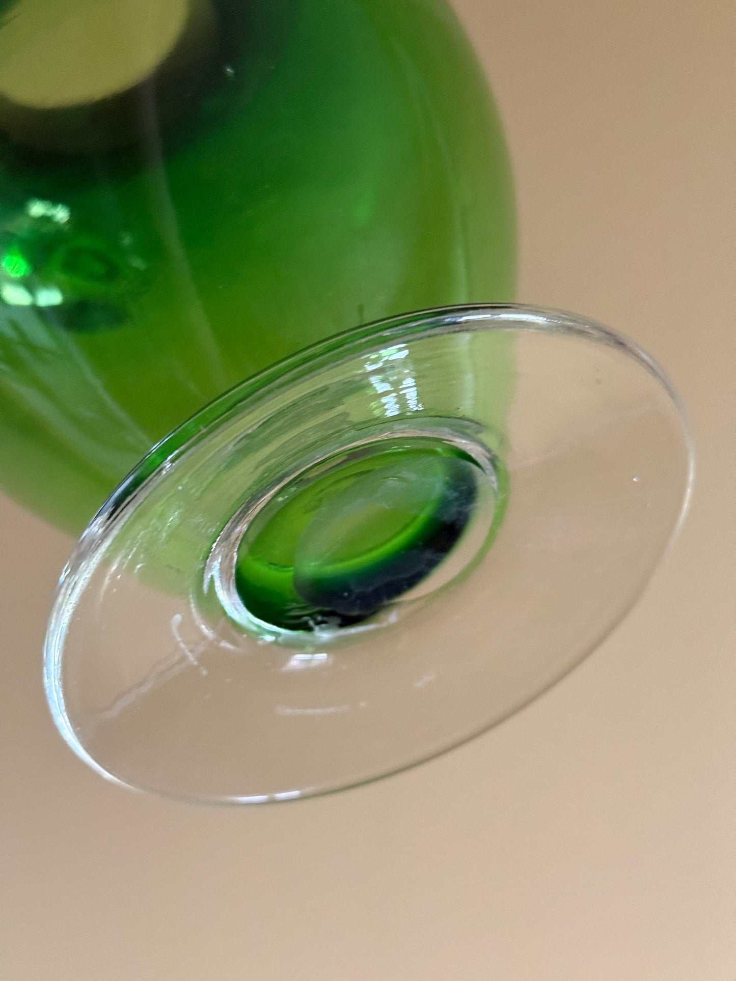 Vintage, stunning green glass vase.