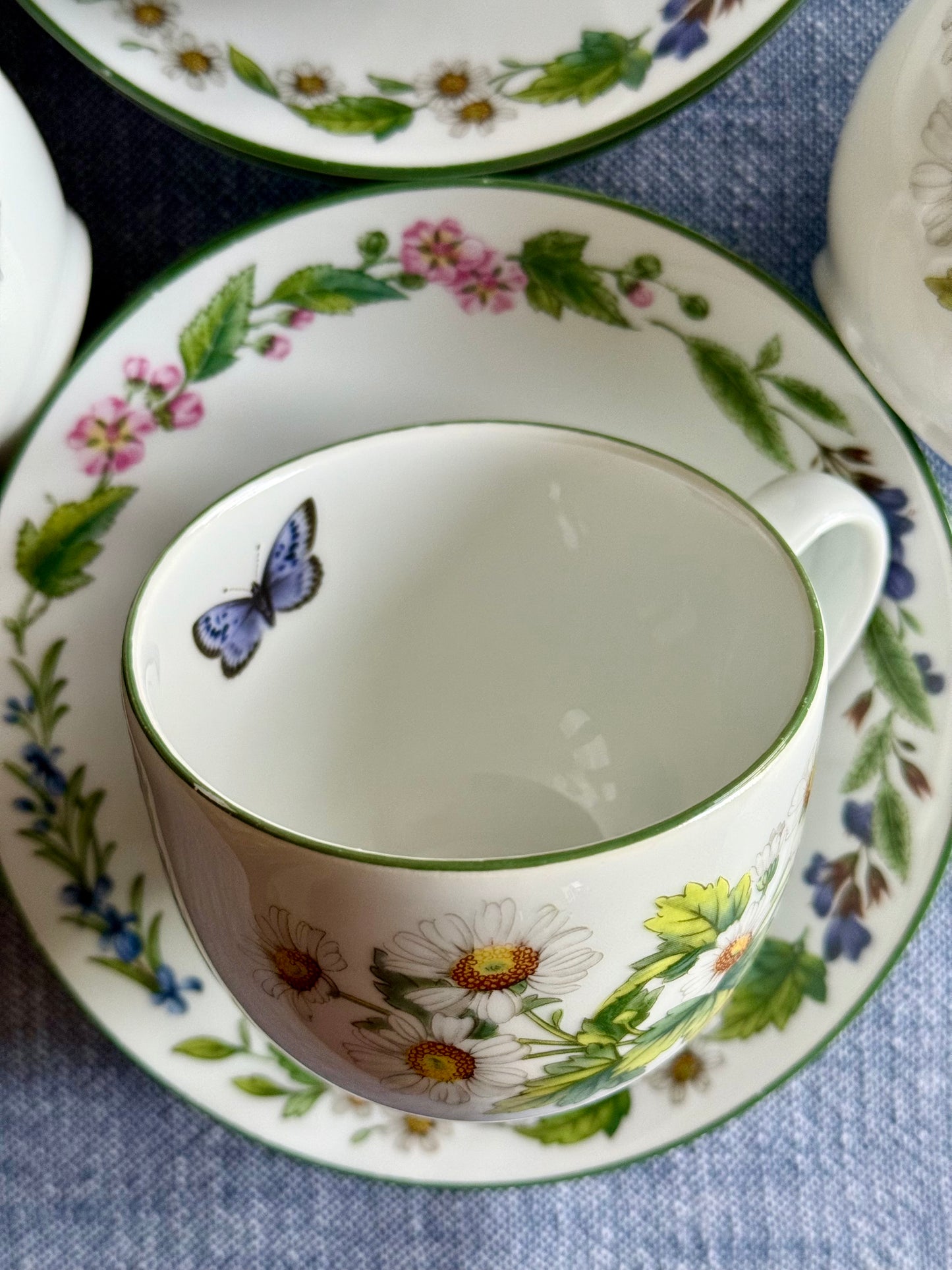 Vintage 1990 Royal Worcester