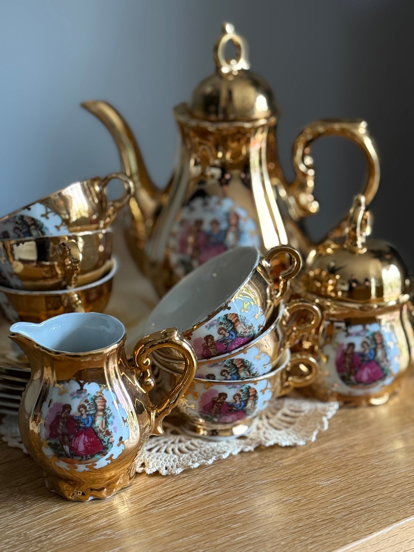 Antique, Bondware coffee set.