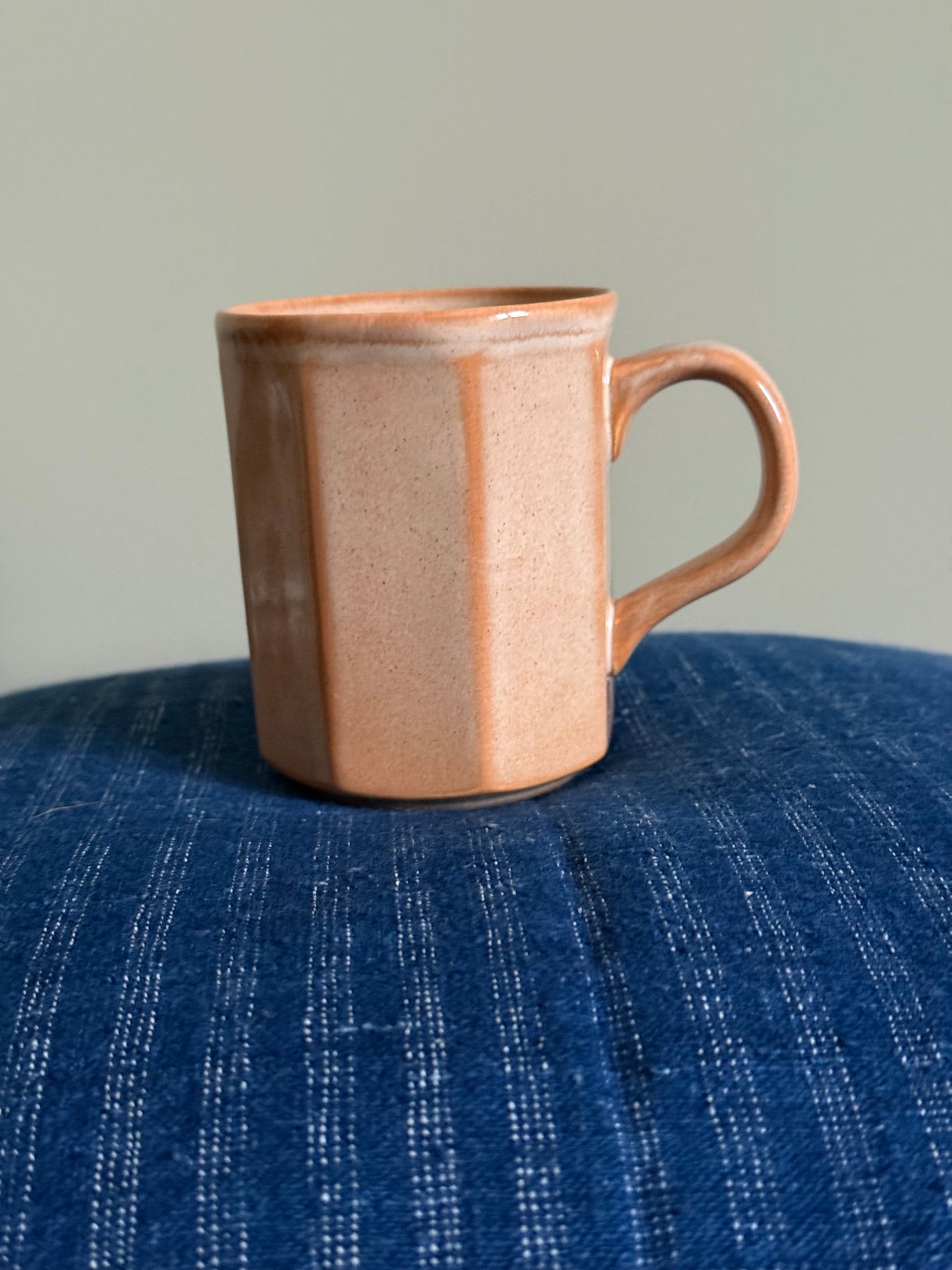 Vintage, ceramic set of 6 tea mugs.