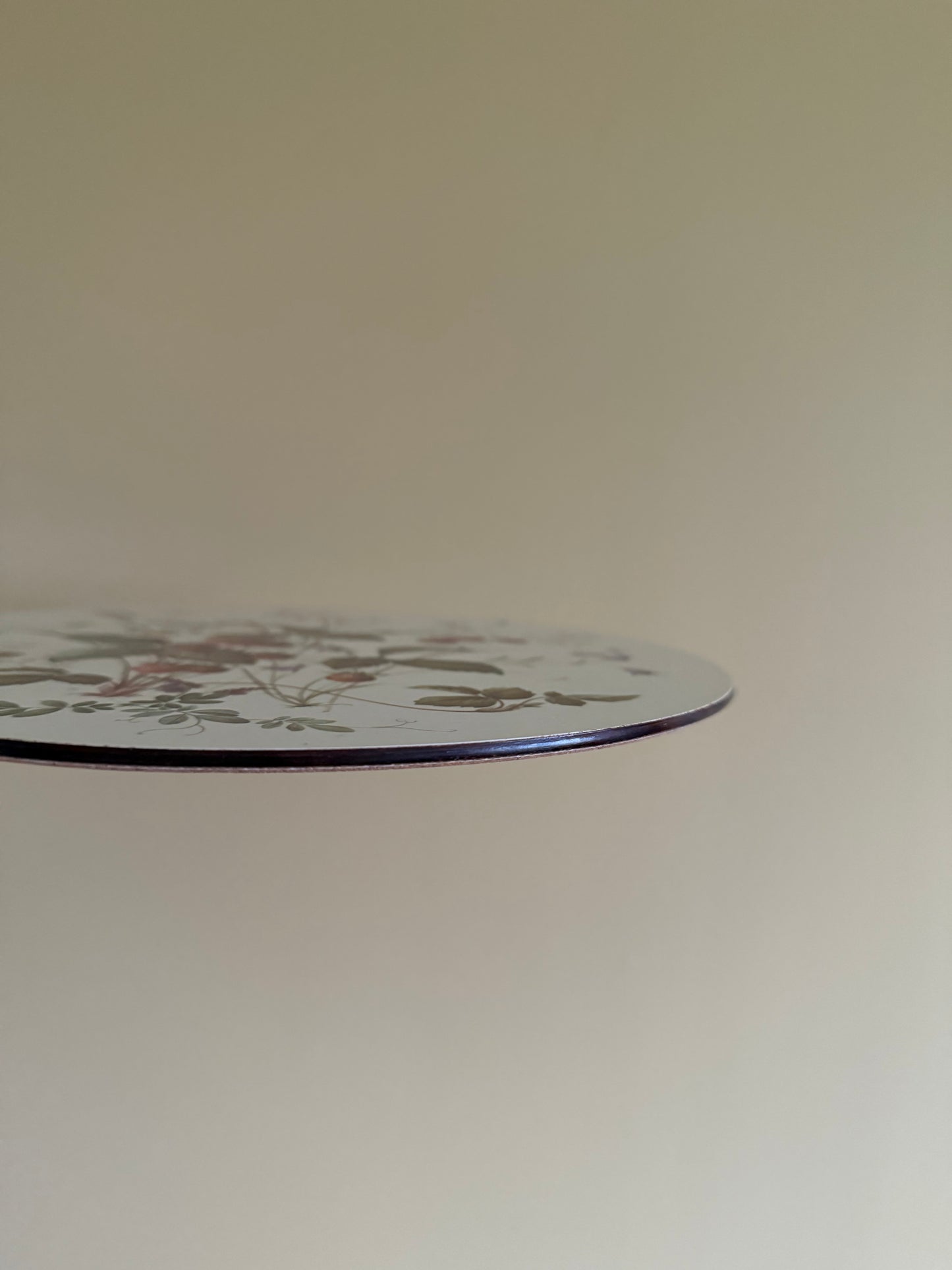 Vintage Pimpernel round placemats Immaculate.