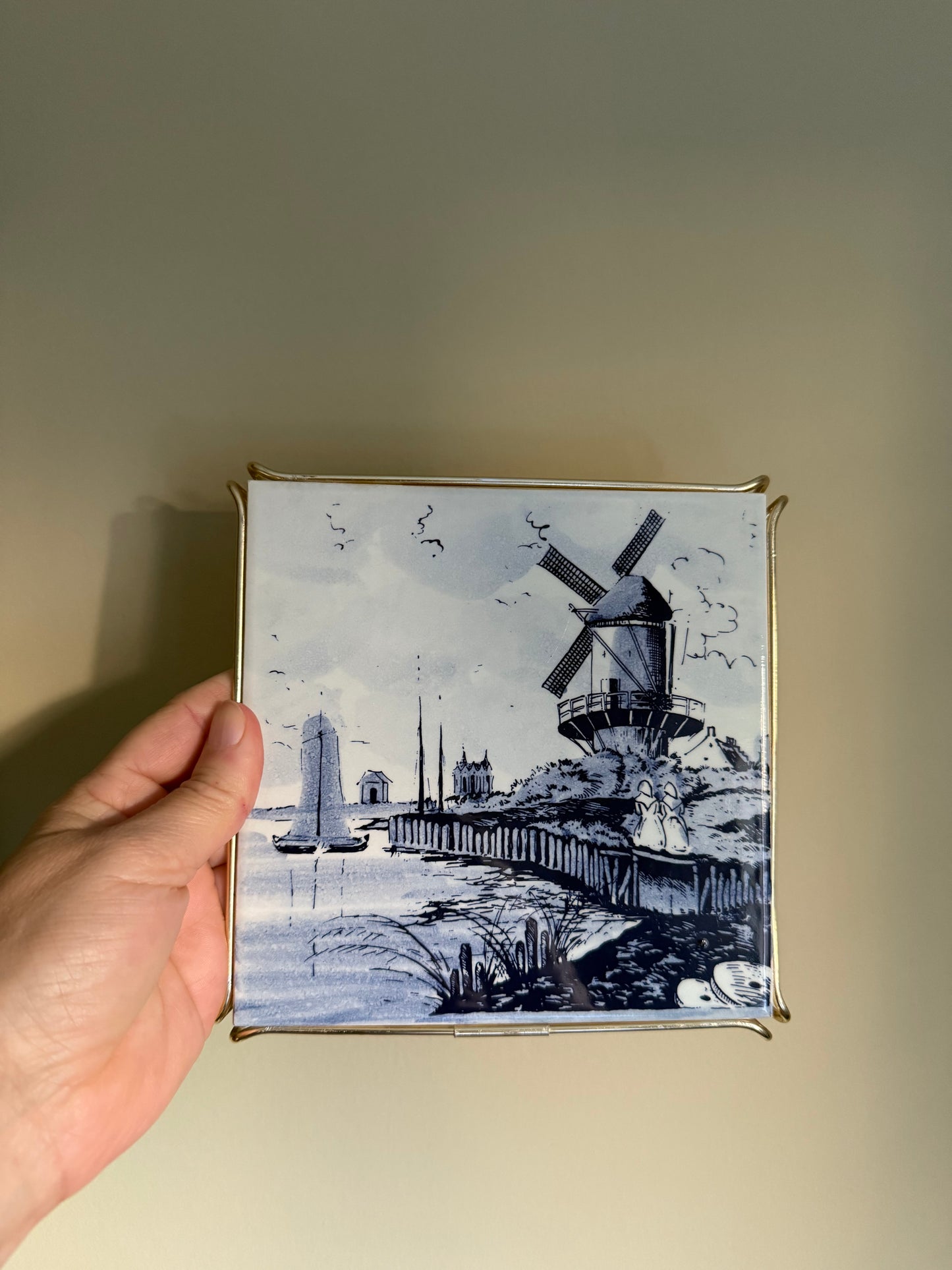 Delft vintage trivet.