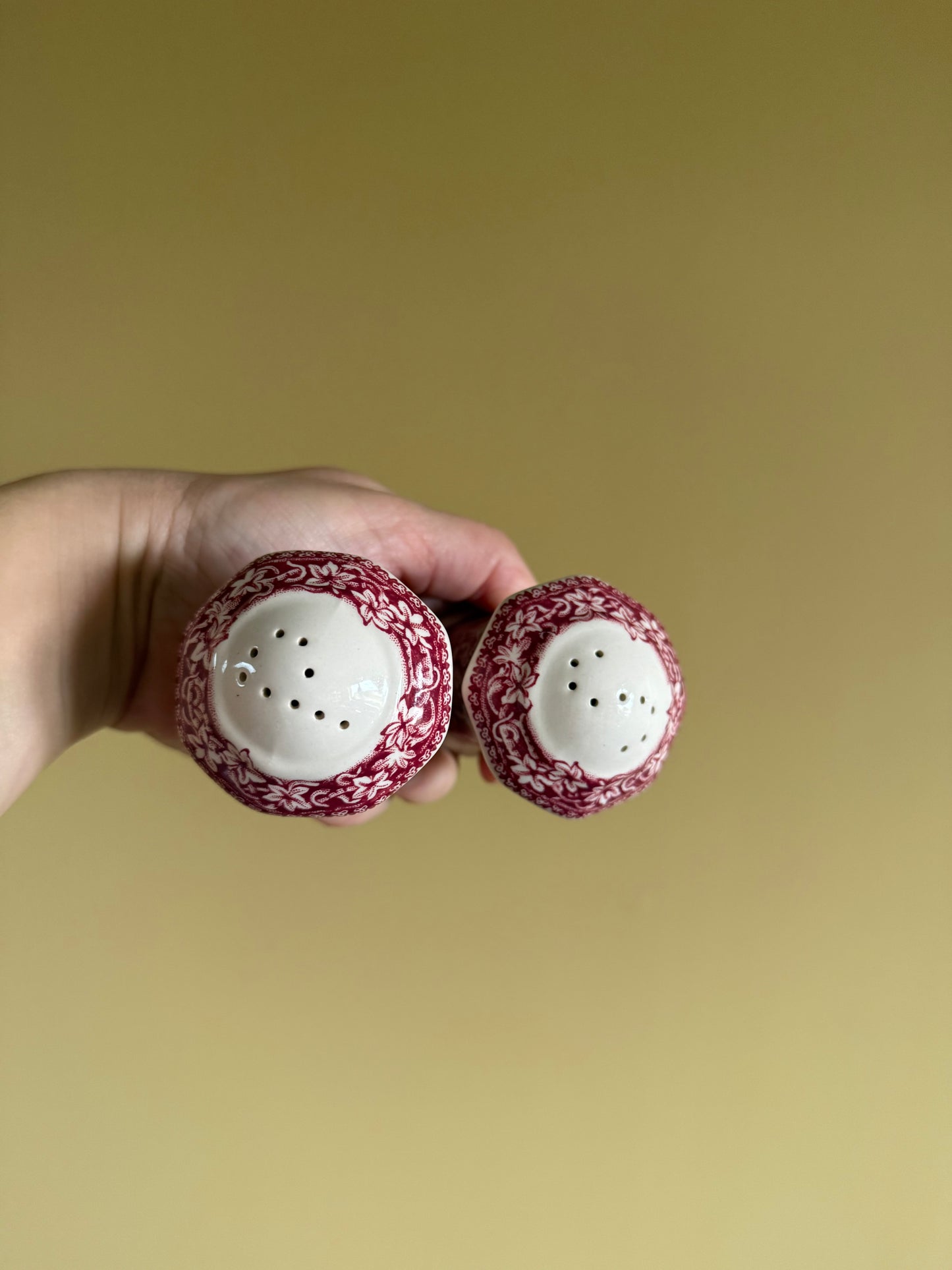 Vintage, salt and pepper set.