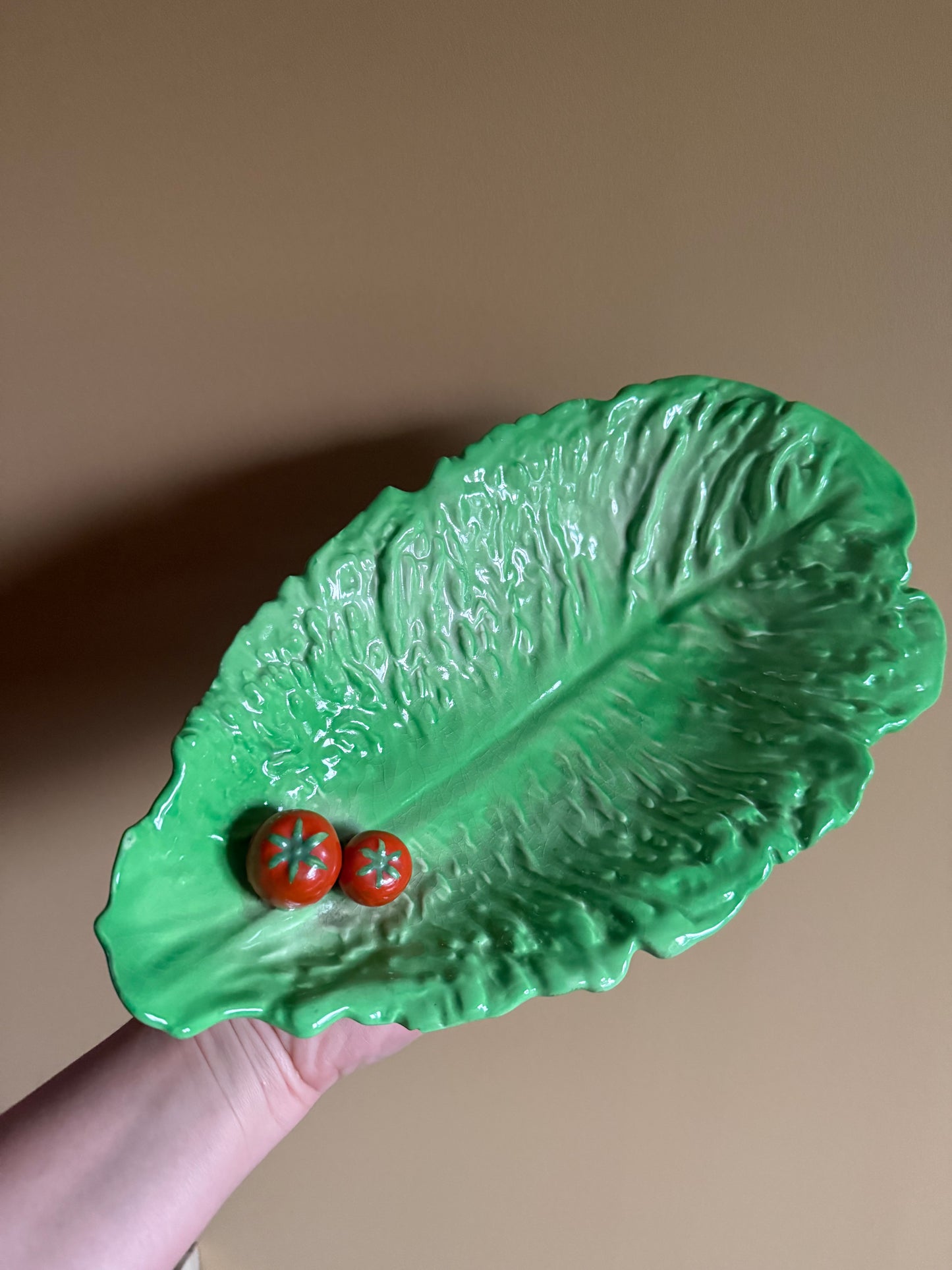 Carlton ware lettuce leaf dish.