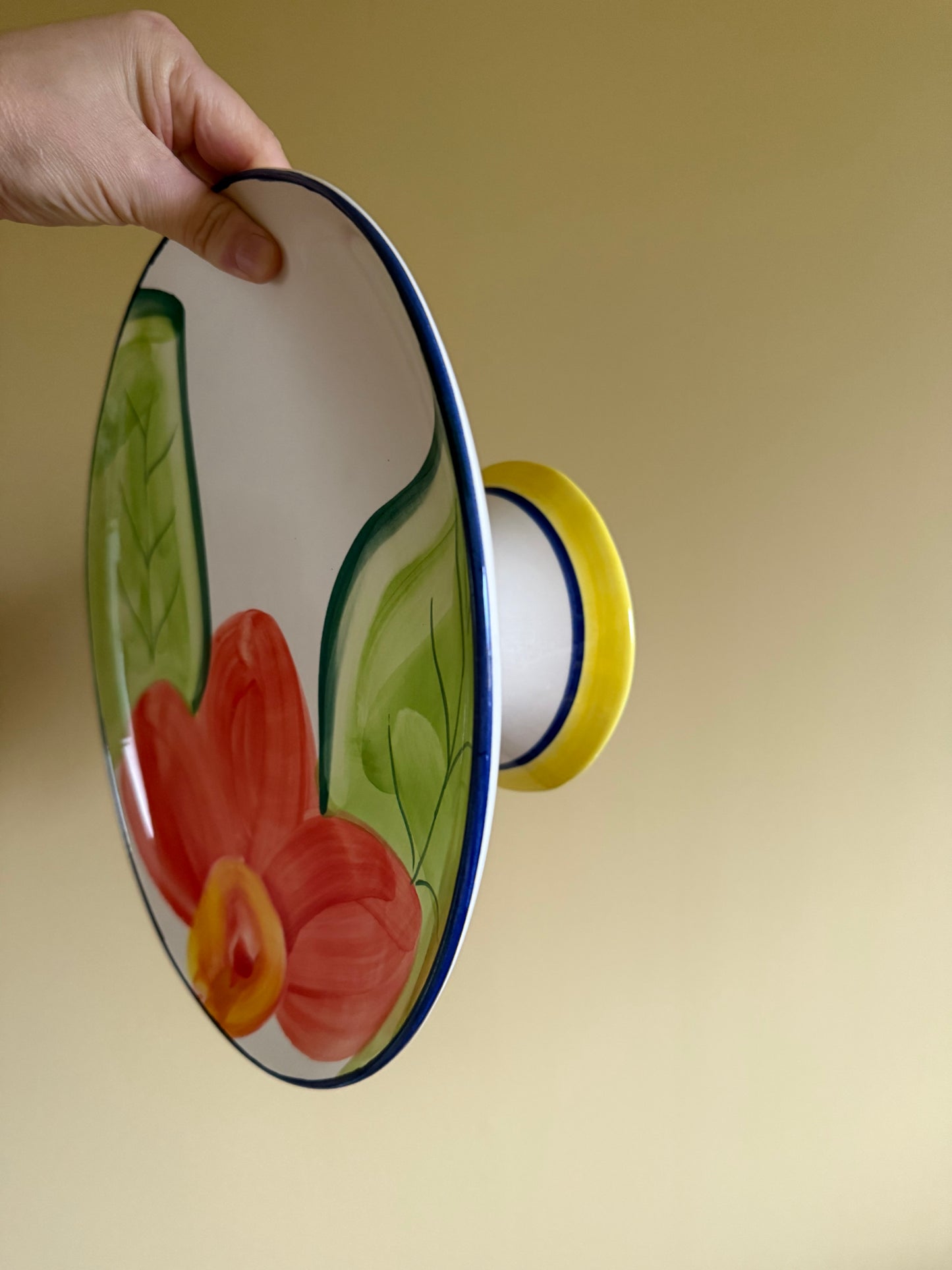 Vintage, ceramic cake / fruit stand.