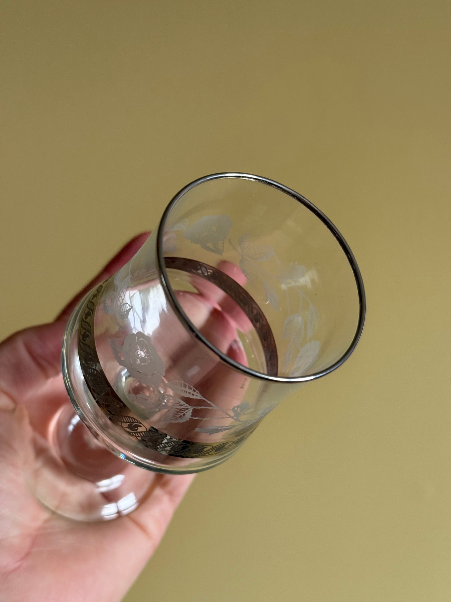Vintage boxed wine glasses.