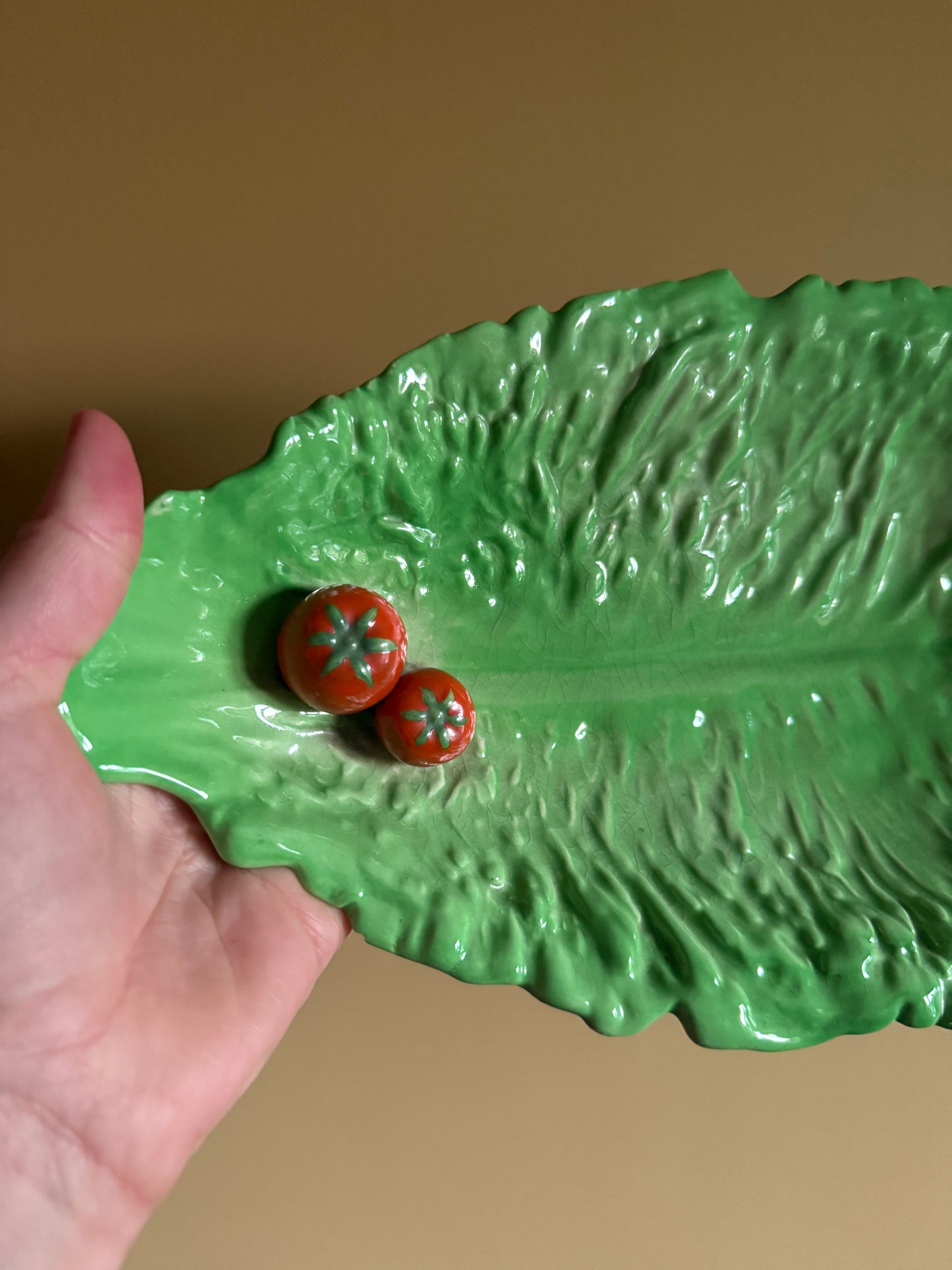 Carlton ware lettuce leaf dish.