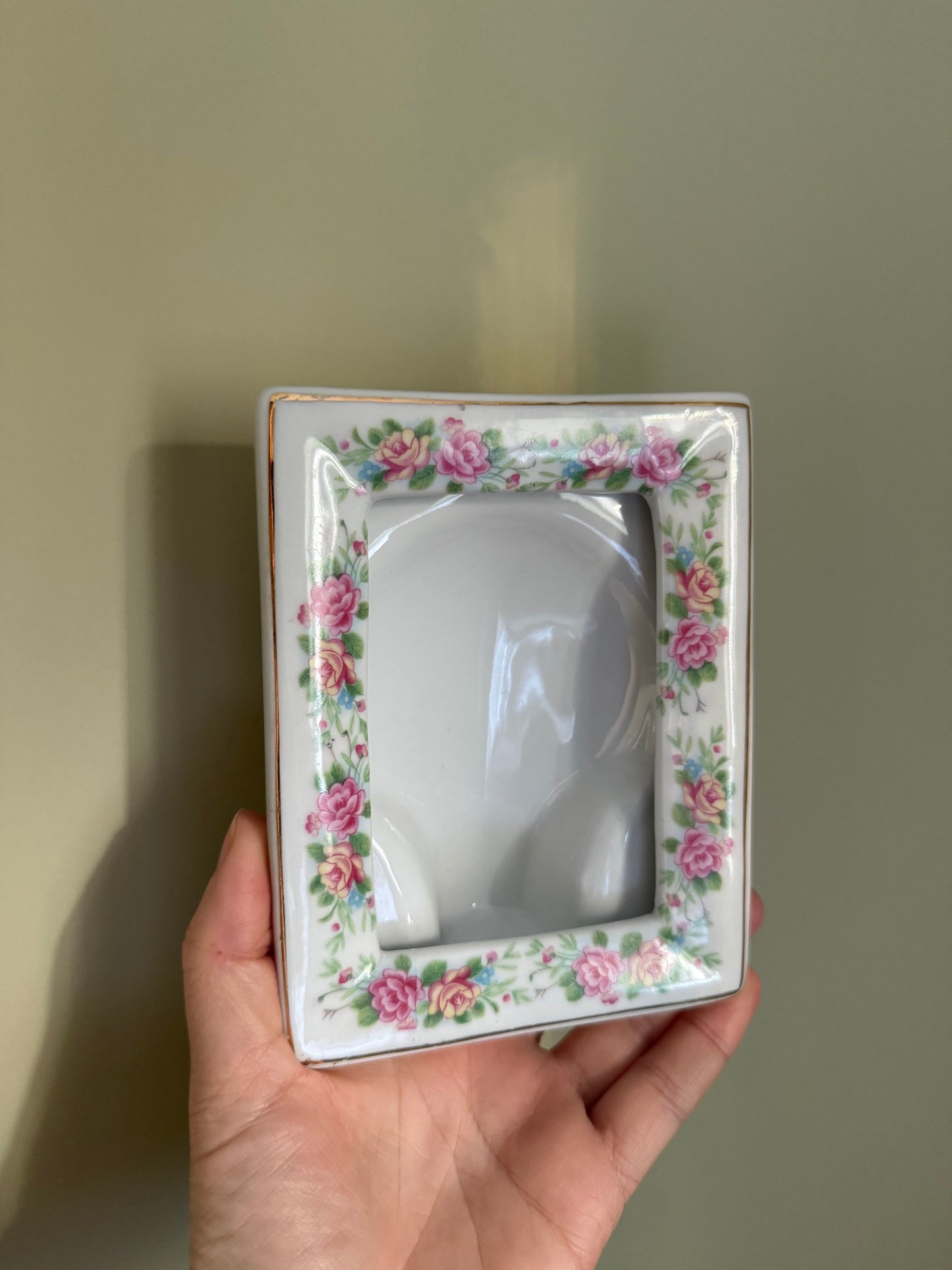 Rose, porcelain picture frame.
