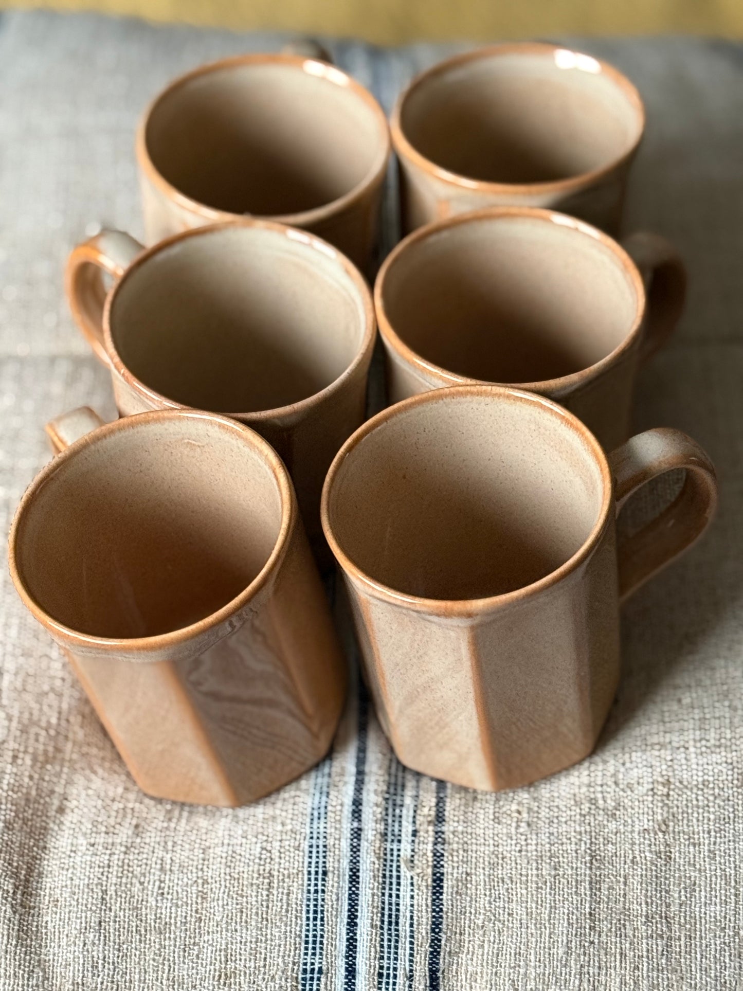 Vintage, ceramic set of 6 tea mugs.