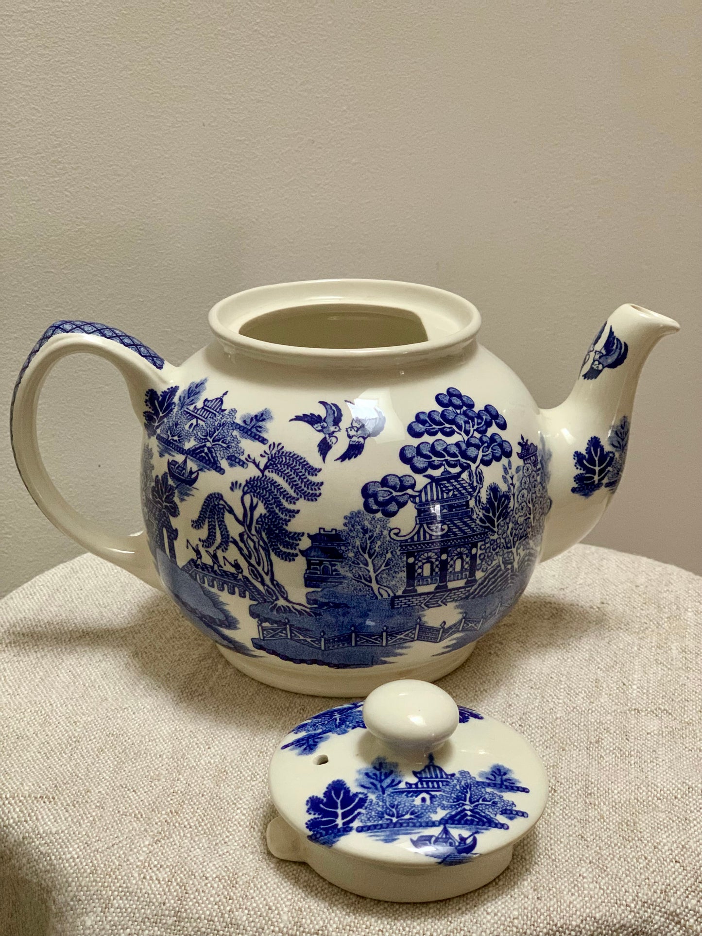 Vintage Sadler teapot.