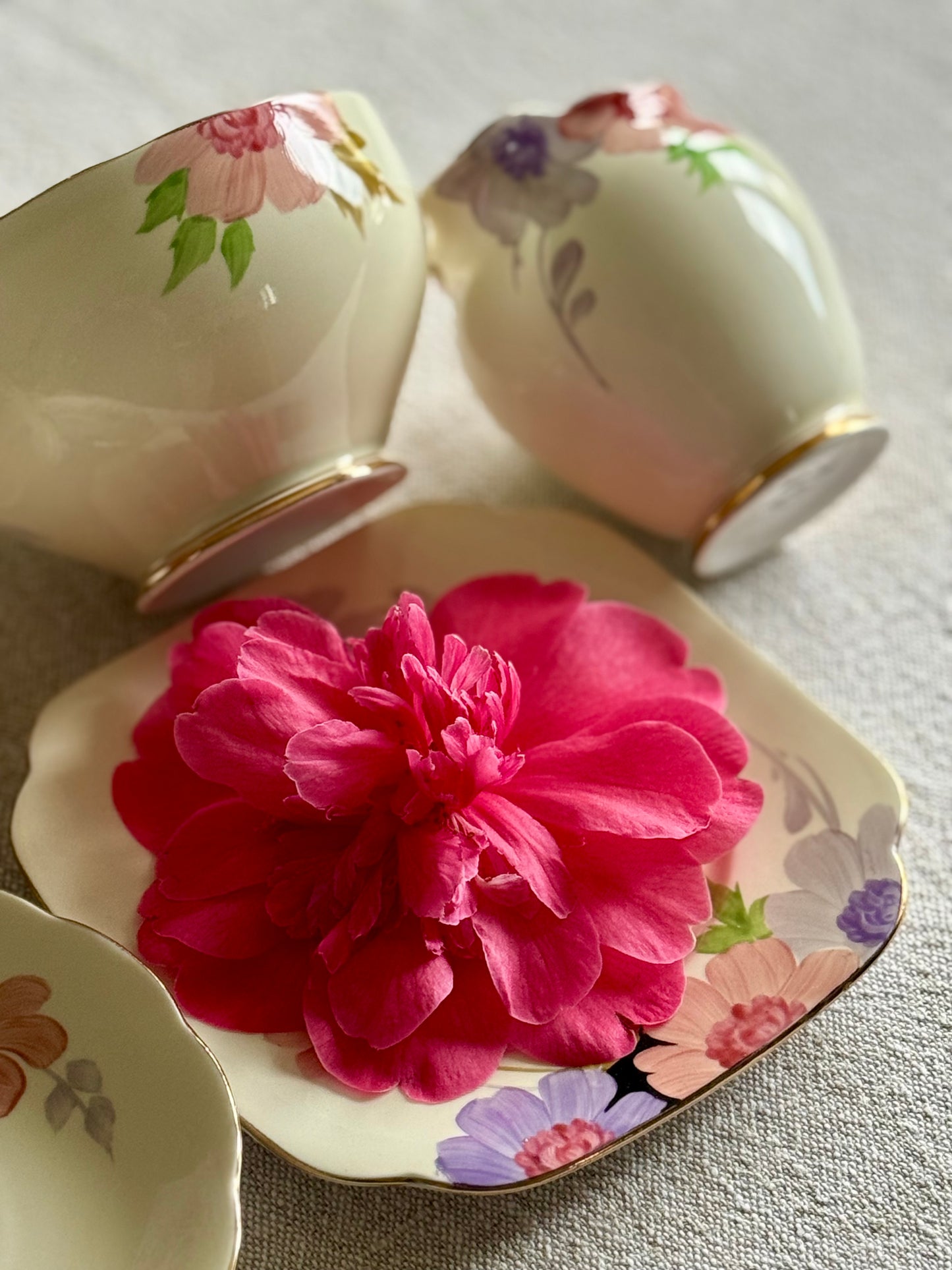 Vintage  Roslyn China hand-painted tea set, made in England