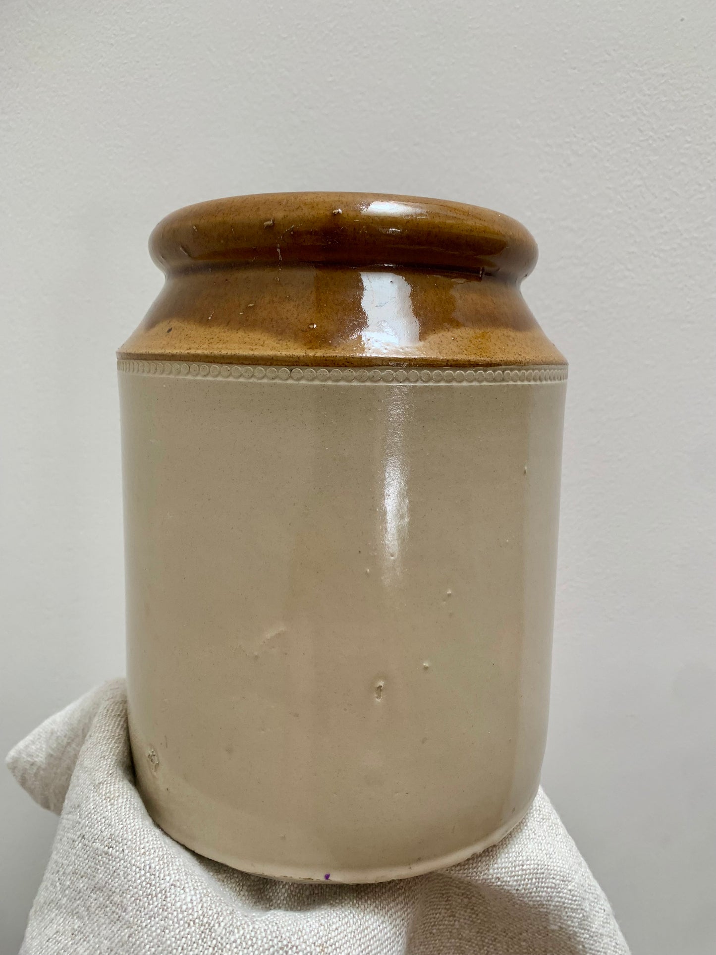 Vintage, stoneware jar / utensil pot.