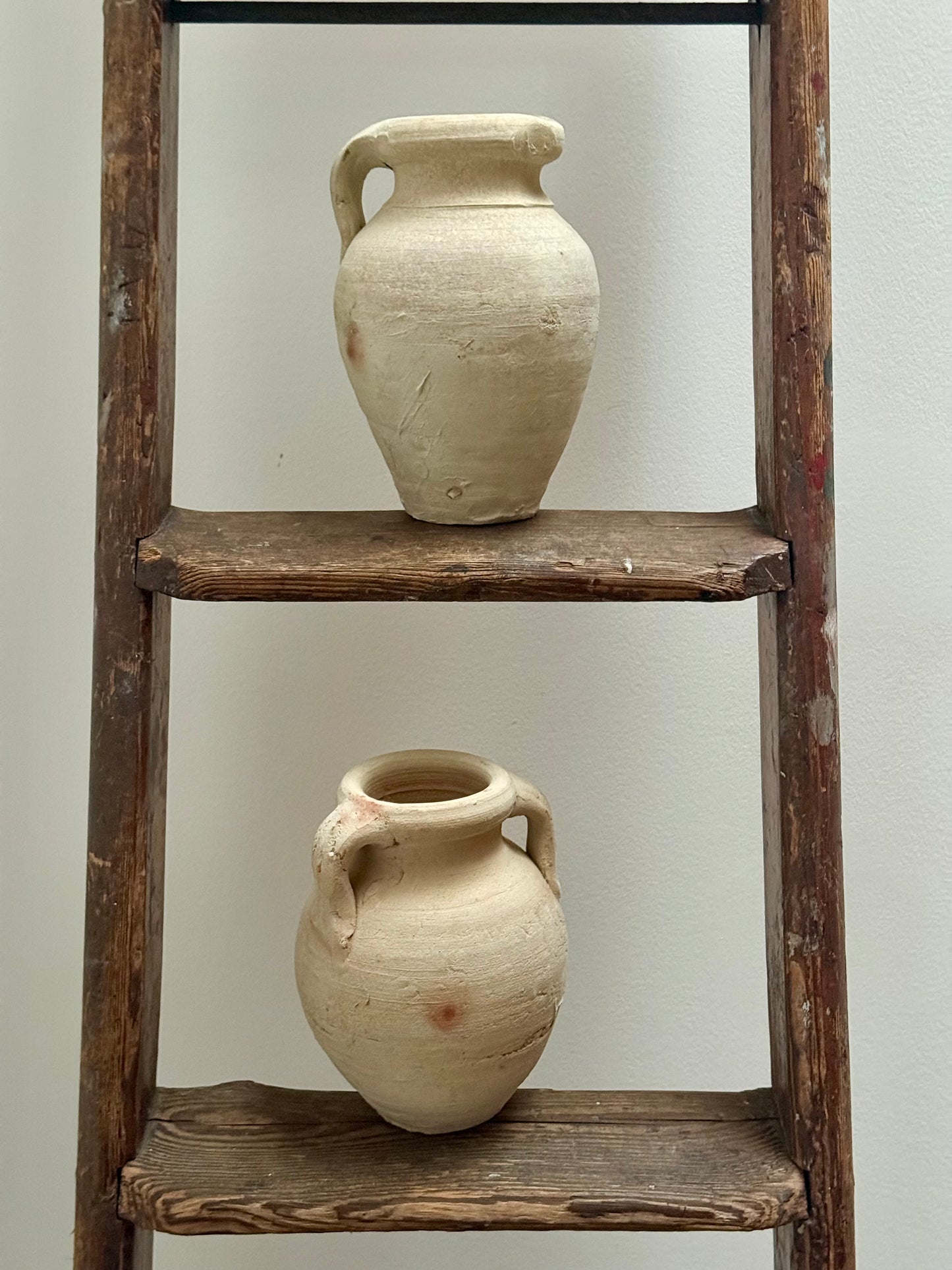 Rustic Terracotta Amphora Vases – Aged Mediterranean Style – Set of 2