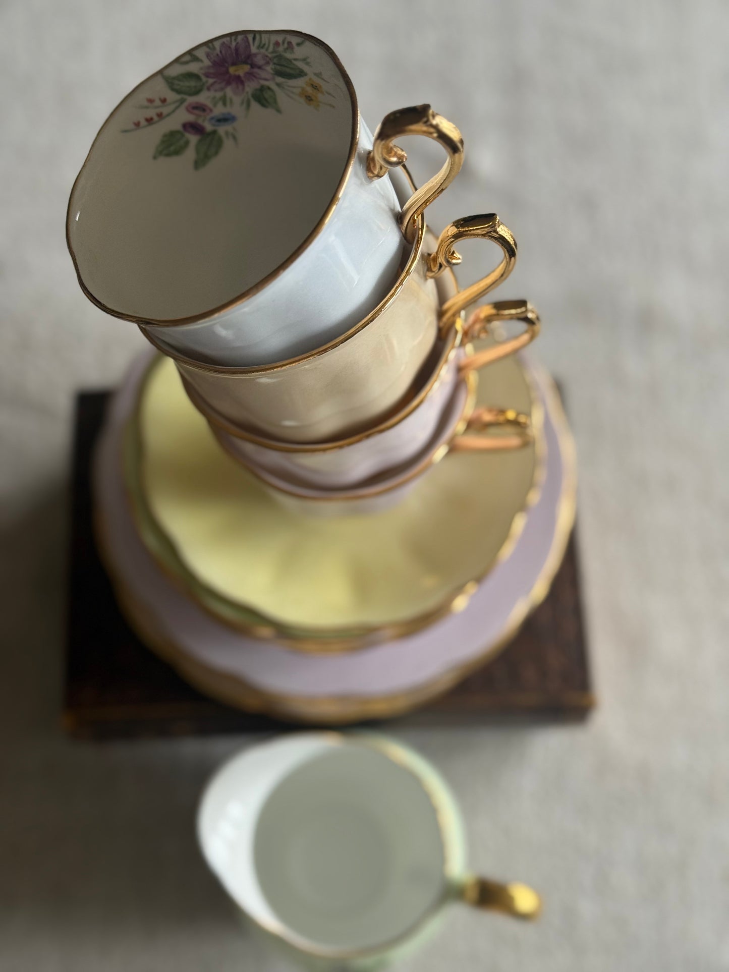 Vintage Pastel Floral Tea Set with Gilt Detail – Cups, Saucers & Milk Jug (EJD Mark)