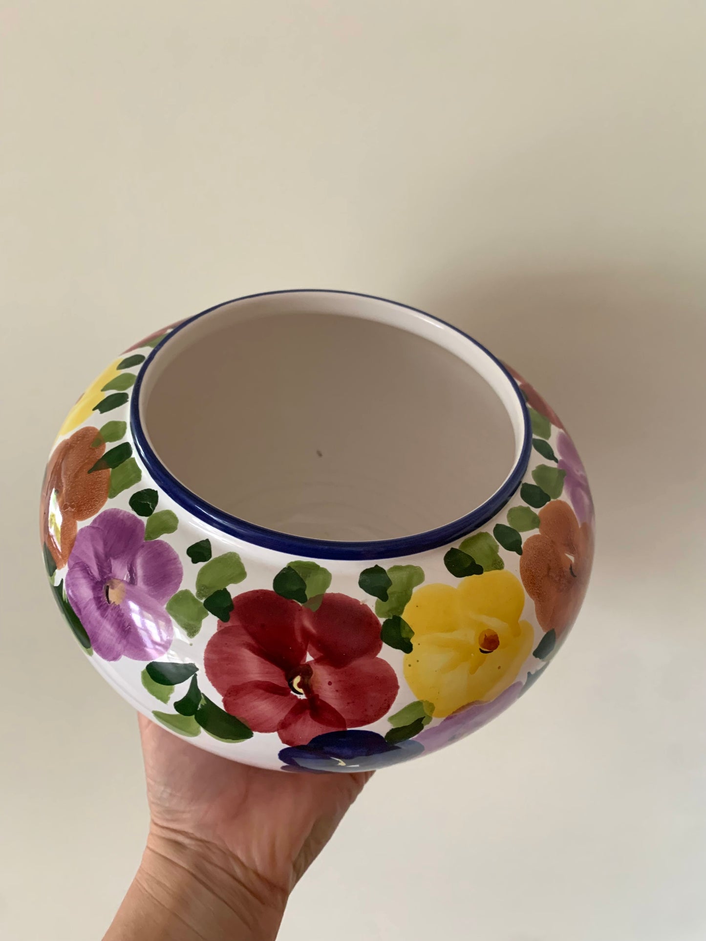 Vintage, hand painted floral pot.