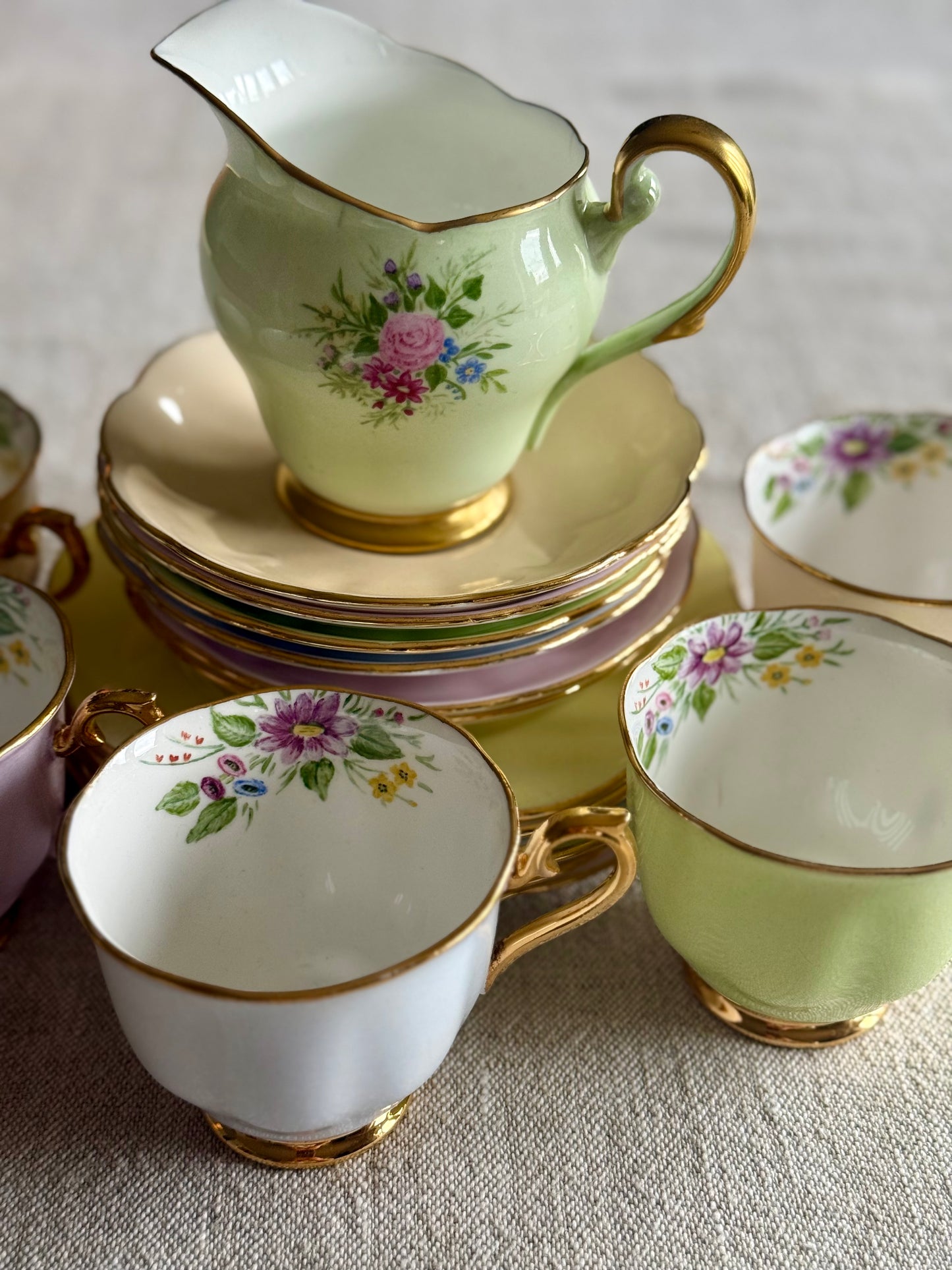 Vintage Pastel Floral Tea Set with Gilt Detail – Cups, Saucers & Milk Jug (EJD Mark)