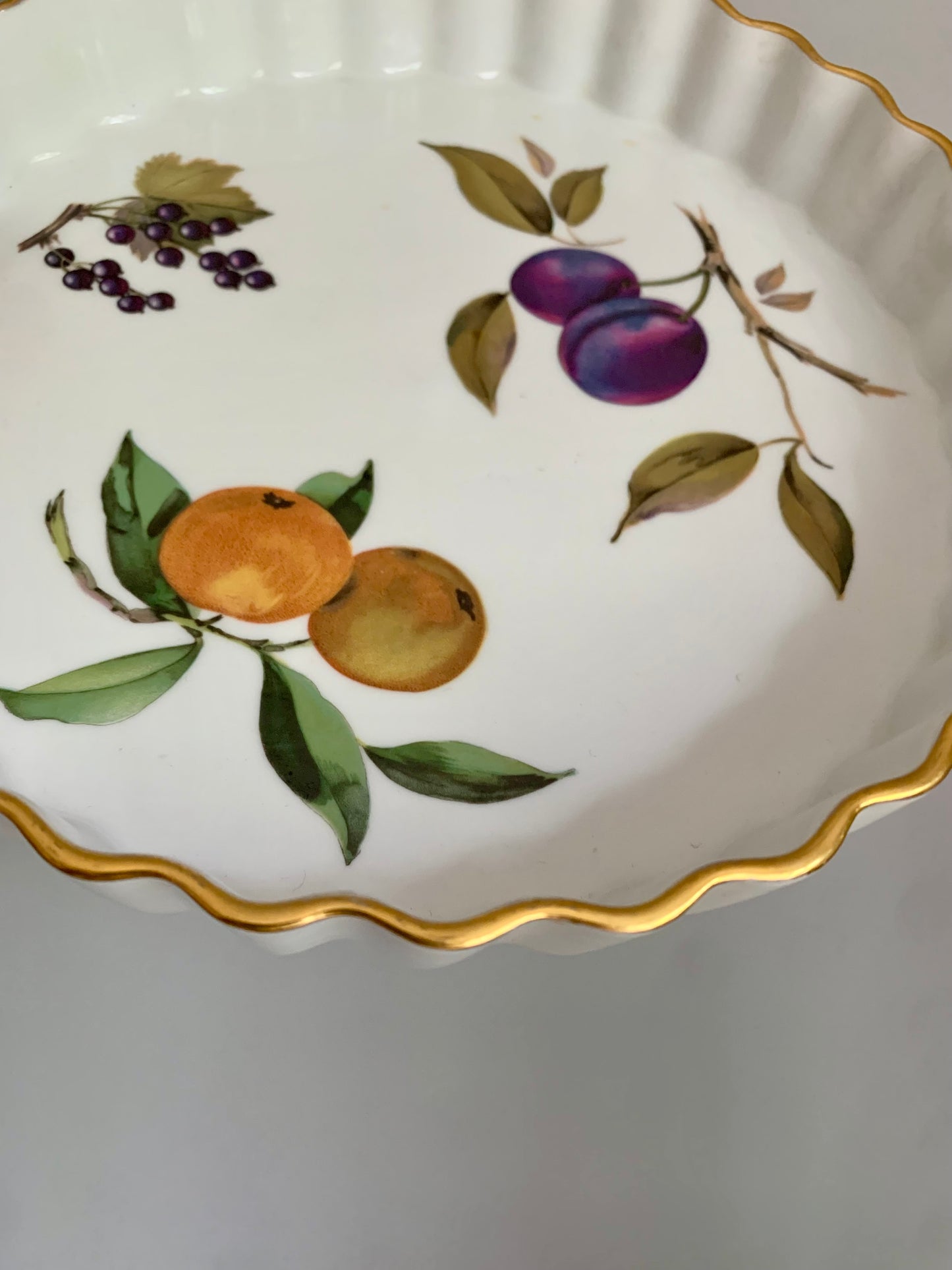 Vintage, Royal Worcester ceramic quiche / tart dish.