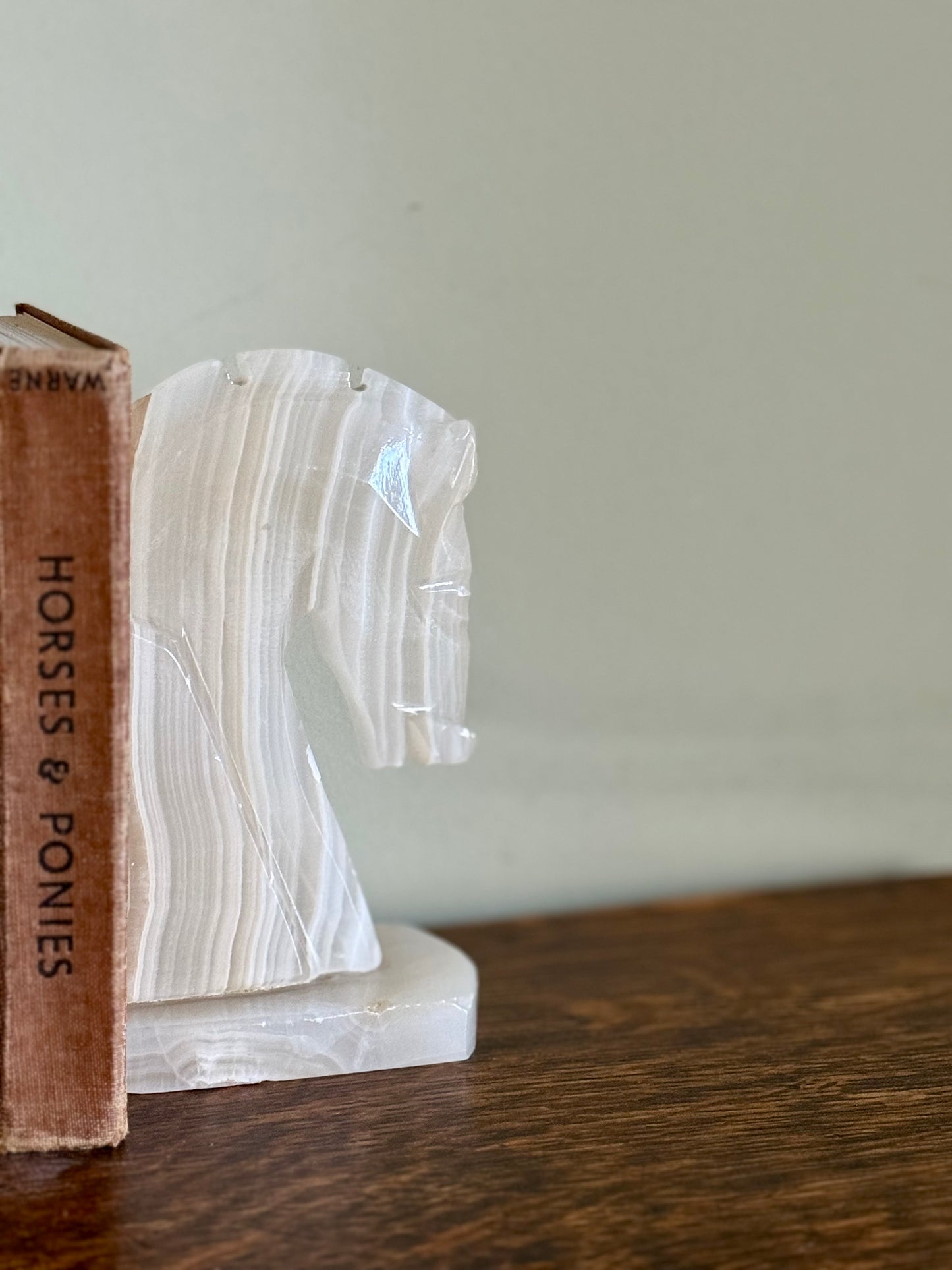 Vintage Banded Onyx Marble Horse Head Bookends – Pair – Cream Calcite Stone