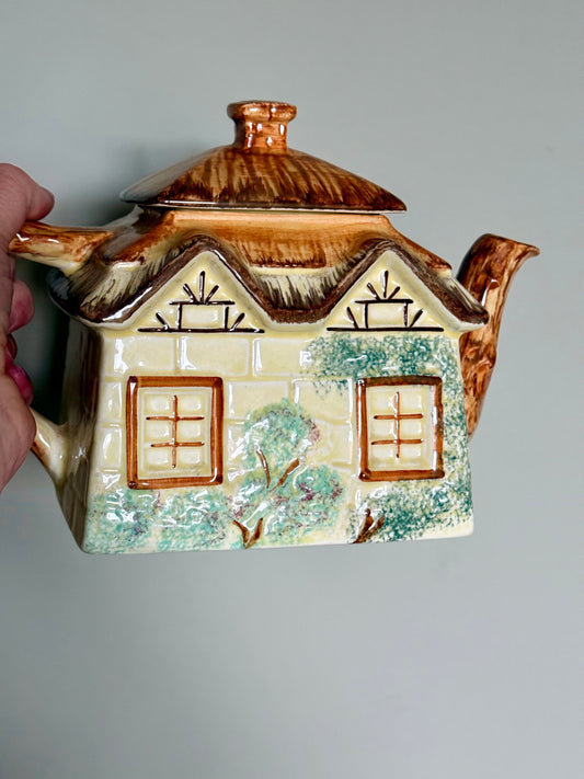 Vintage Sadler Cottage Ware teapot made in Staffordshire, England.