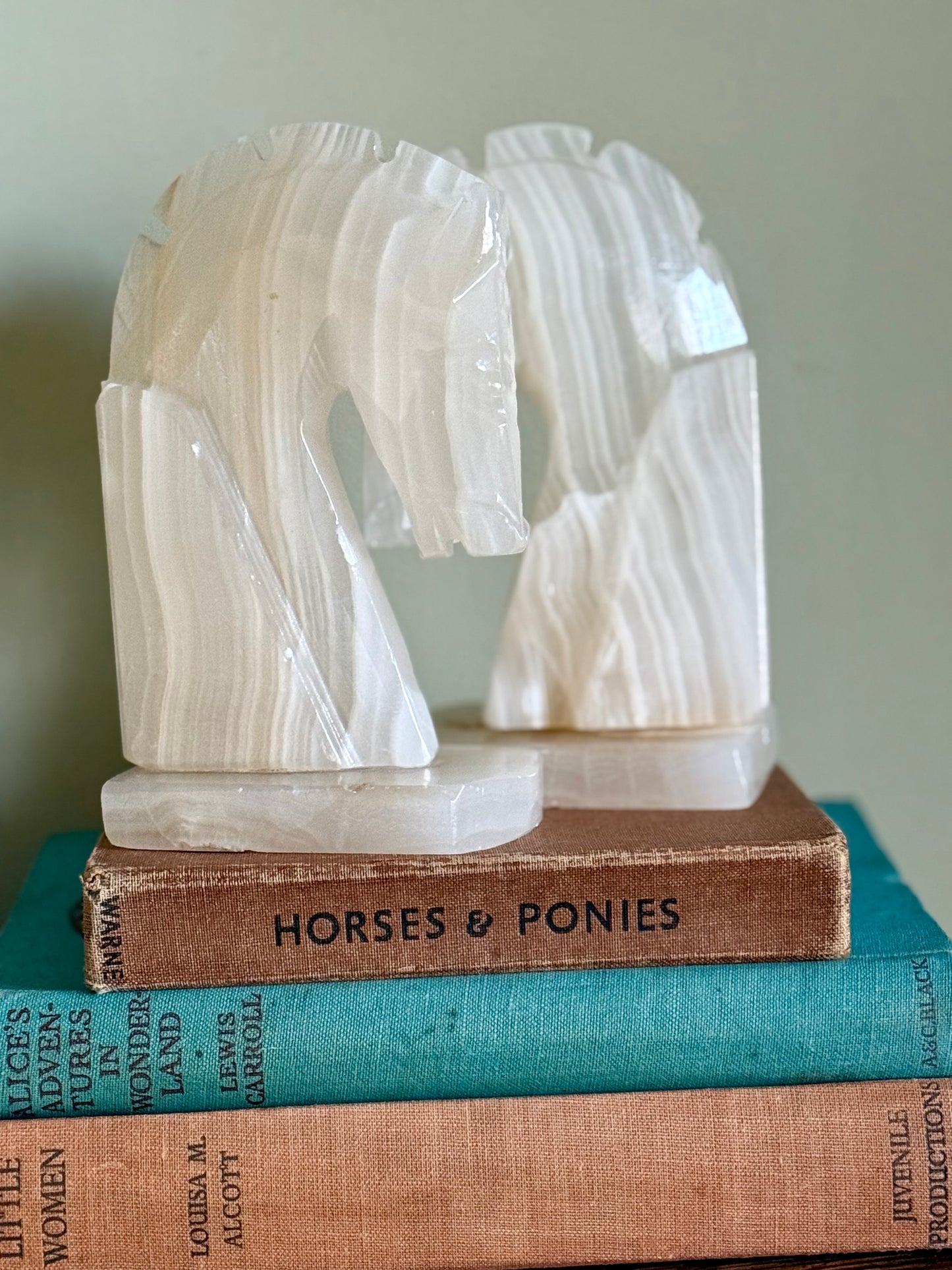 Vintage Banded Onyx Marble Horse Head Bookends – Pair – Cream Calcite Stone