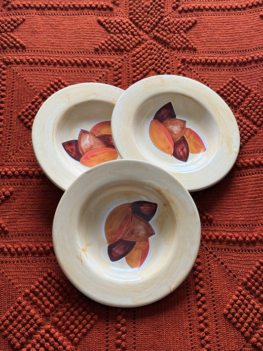 Vintage Mamma Ro ceramic plates.