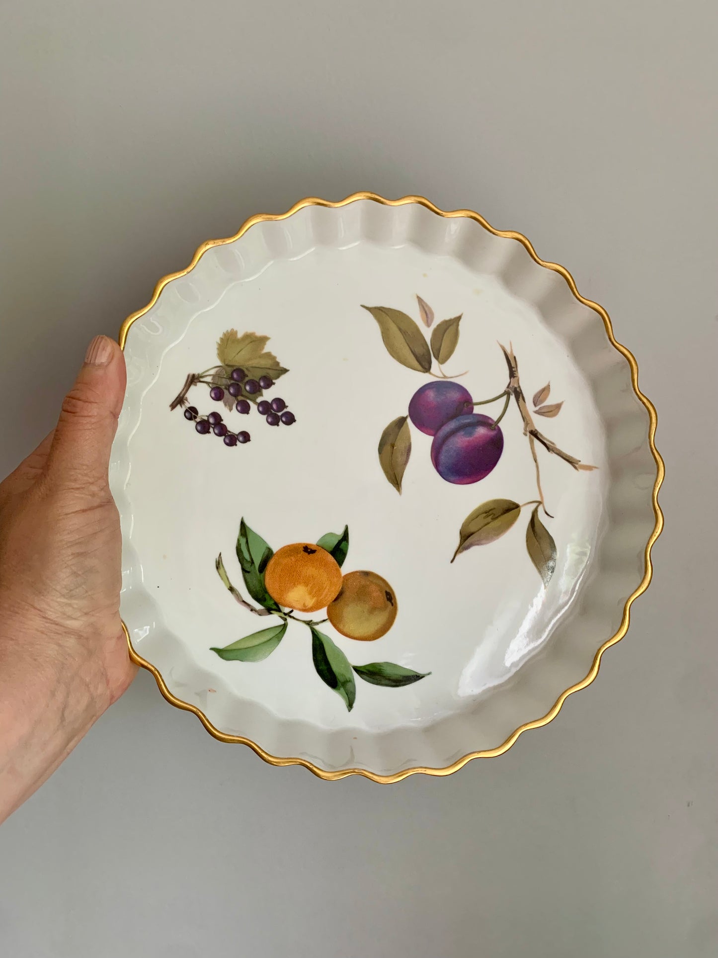 Vintage, Royal Worcester ceramic quiche / tart dish.