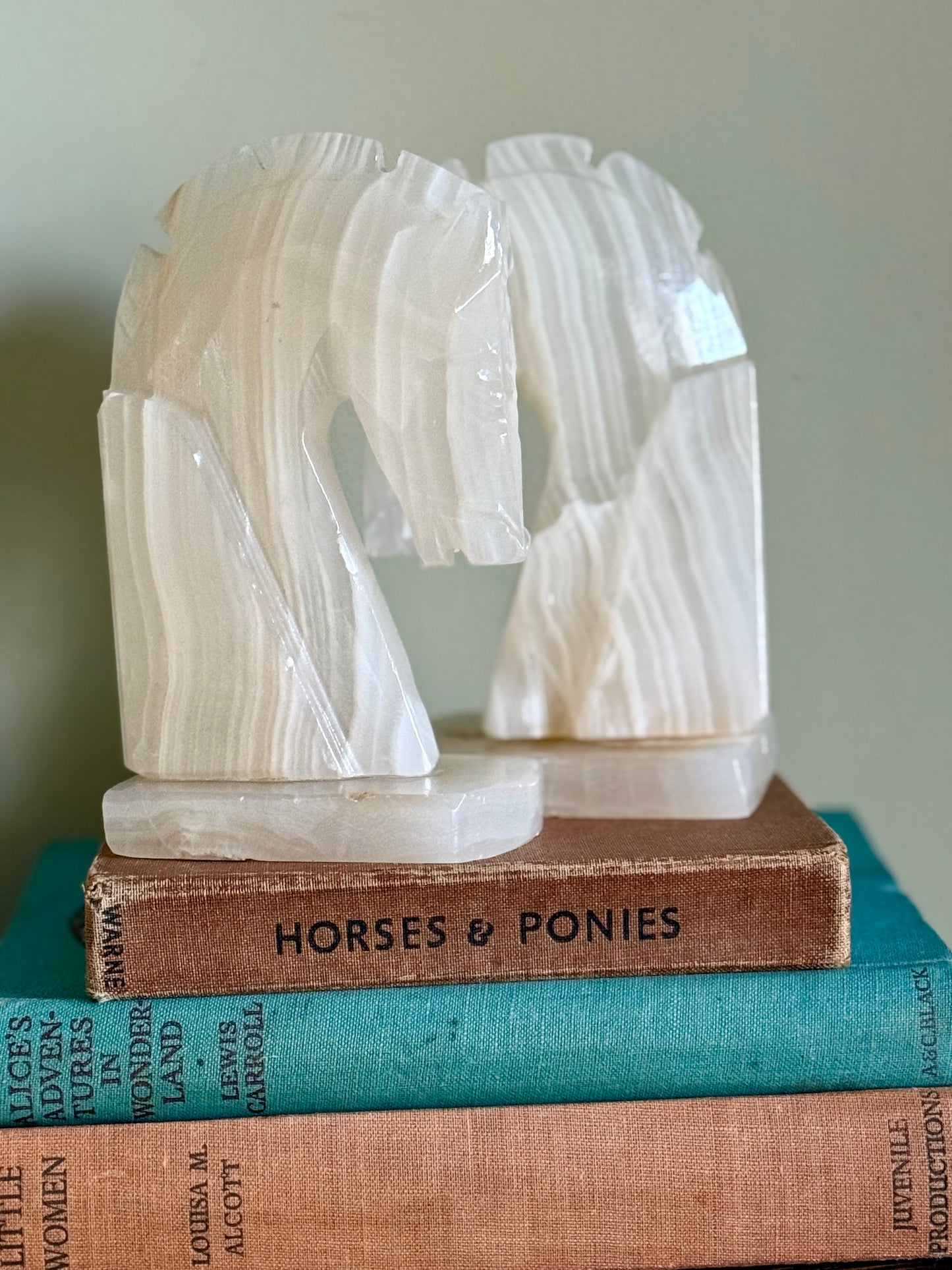 Vintage Banded Onyx Marble Horse Head Bookends – Pair – Cream Calcite Stone