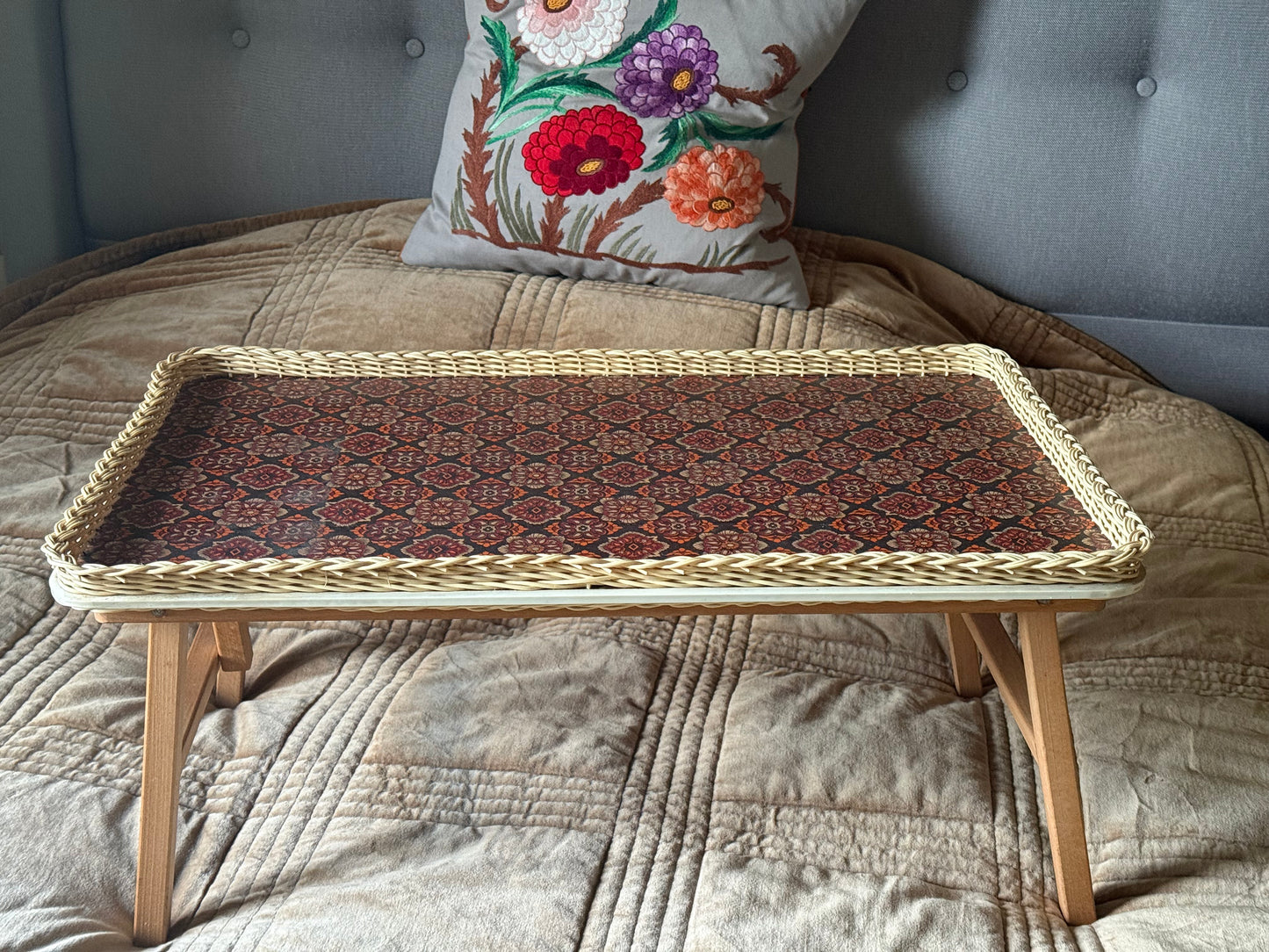 Vintage Bed Tray / Breakfast Tray – Wicker Edge & Wooden Legs