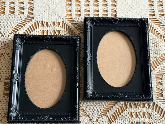 Vintage Style Black Ornate Photo Frames – Set of 2