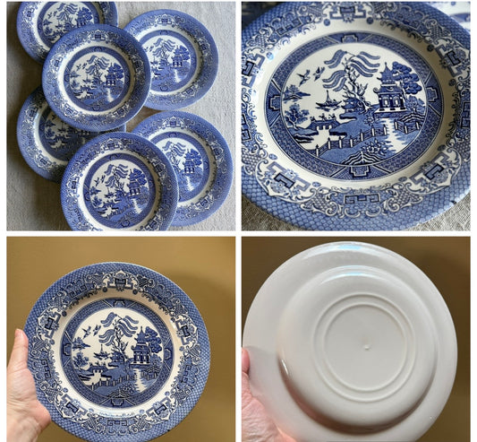 Set of six vintage dinner Blue Willow pattern plates in classic blue and white.