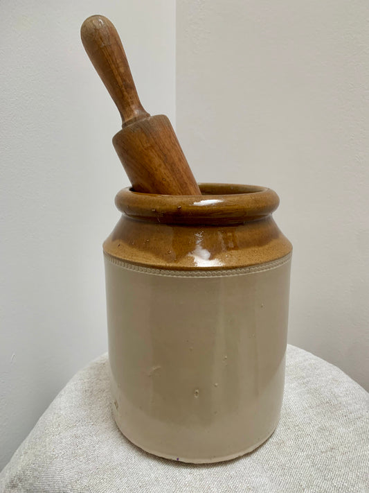 Vintage, stoneware jar / utensil pot.