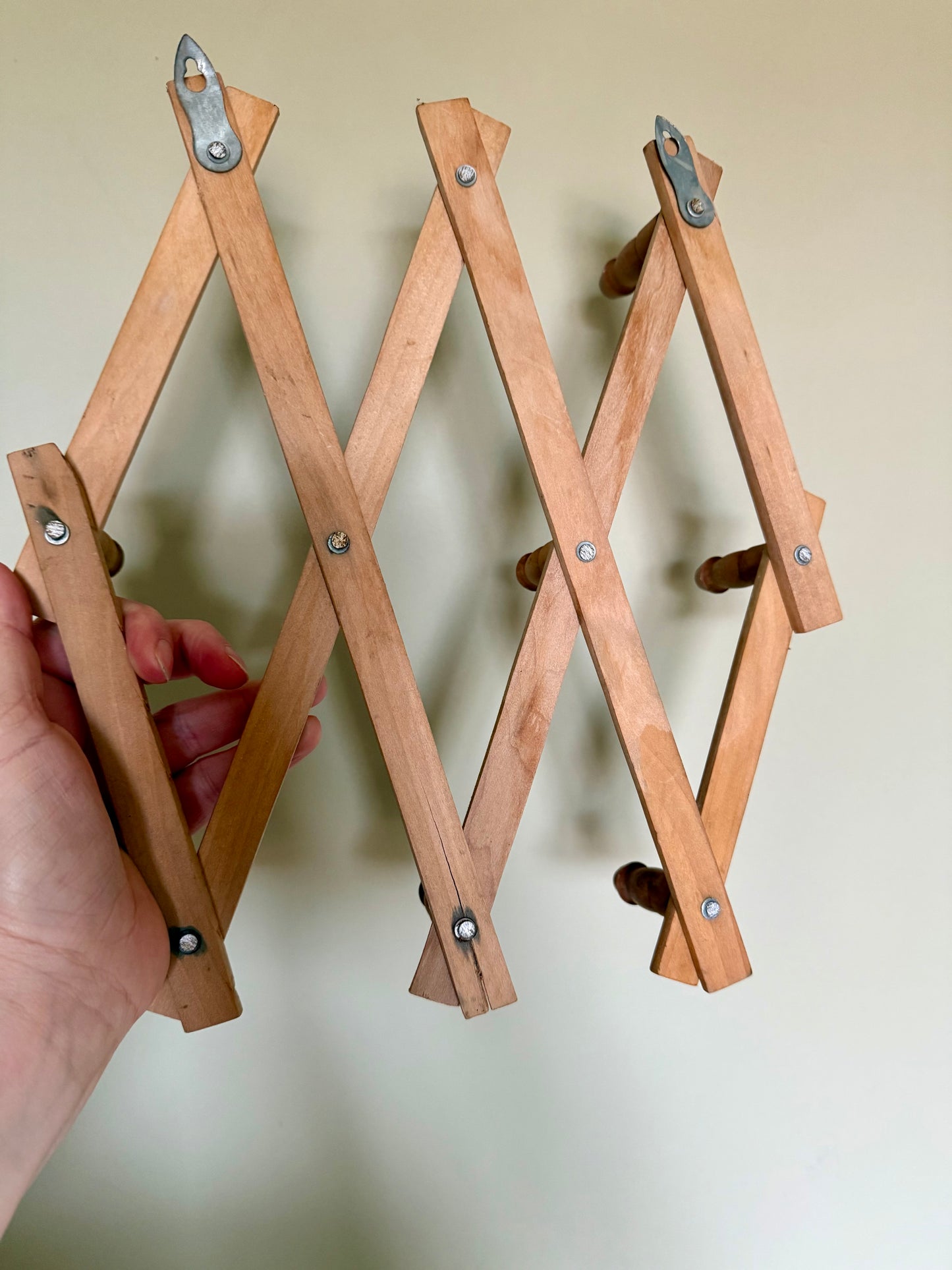 Vintage wooden wall hanger.