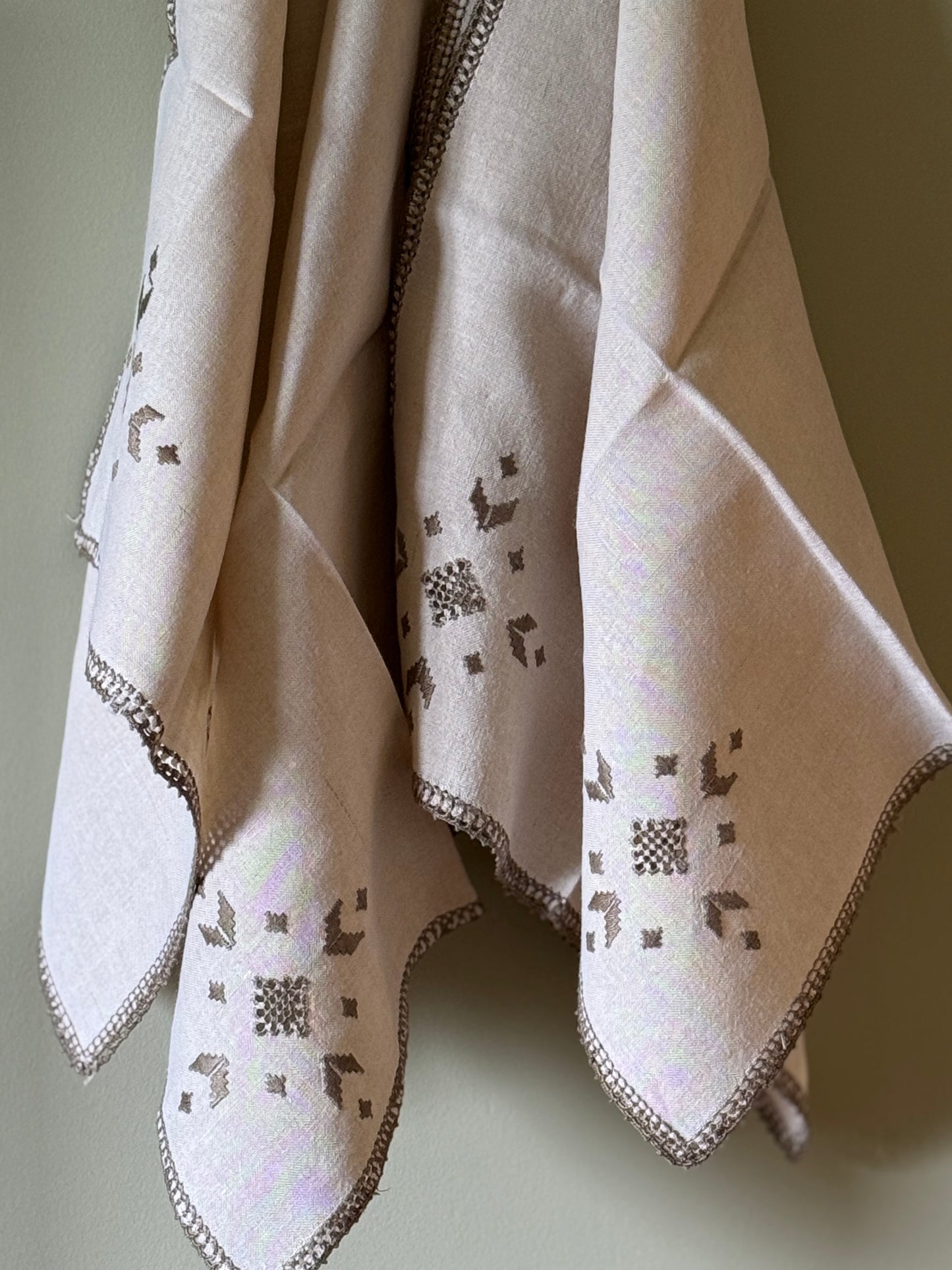 Vintage, embroidered linen napkins.